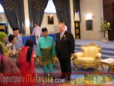 Bernhard Schutte on the Malaysia Pre Mission Trip November 2004Bernhard Schutte, Chairman of Asia Committee USA