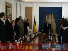 Participants meet with the Deputy Prime Minister Datuk Seri Najib Tun RazakDeputy Prime Minister Datuk Seri Najib Tun Razak and Bernhard Schutte, Chairman of Asia Committee USA, Dato' Rosnah Majid, CEO of Electronic Business Management (EBM)
