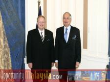 Bernhard Schutte meets Deputy Prime Minister Datuk Seri Najib Tun RazakBernhard Schutte, Chairman of Asia Committee USA, Deputy Prime Minister Datuk Seri Najib Tun Razak