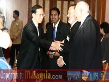 Dr. Ray Ferrero and Jim Tarlton Meet with the Chief Minister of PenangTan Sri Dato' Dr. Koh Tsu Koon, Chief Minister of Penang, Jim Tarlton, President of the Broward Alliance, Dr. Ray Ferrero, President of Nova Southeastern University