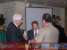 Debriefing Breakfast at Pompano Beach, Bernhard Schutte, Chairman of Asia Committee USA