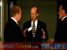 Ken Haiko discussing with Bernhard Schutte and Jim Tarlton about the Malaysian Mission.From Left to right: Bernhard Schutte, Chairman of Asia Committee USA, Ken Haiko, Chairman, Board of Supervisors of Florida Space Authority and Jim Tarlton, President & CEO of the Broward Alliance.